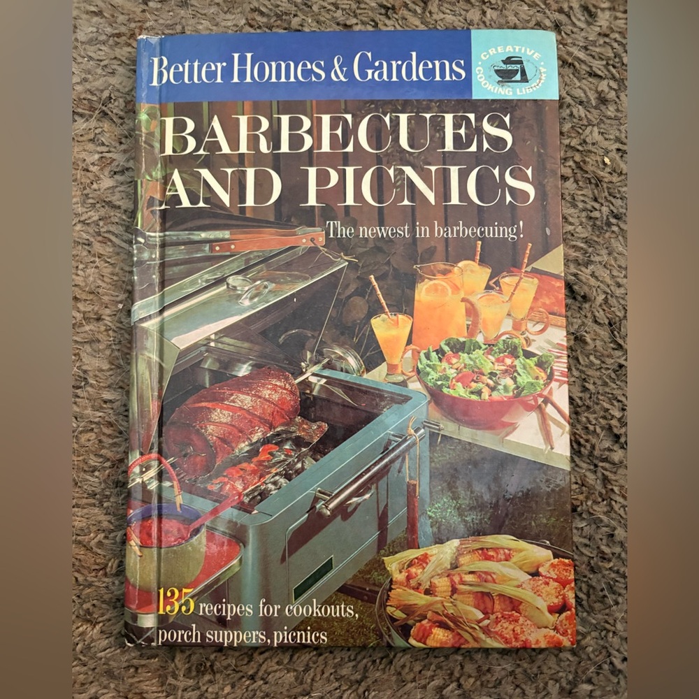 Vintage Better Homes & Gardens Barbecues and Picnics Book. Copyright 1963. - Picture 2 of 11